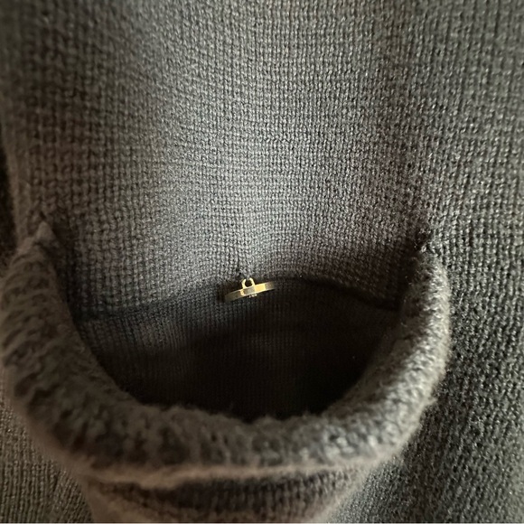 J. Crew Black Knit Lady Jacket Cardigan Gold Button Pockets Crew Neck Size XS - Picture 15 of 15